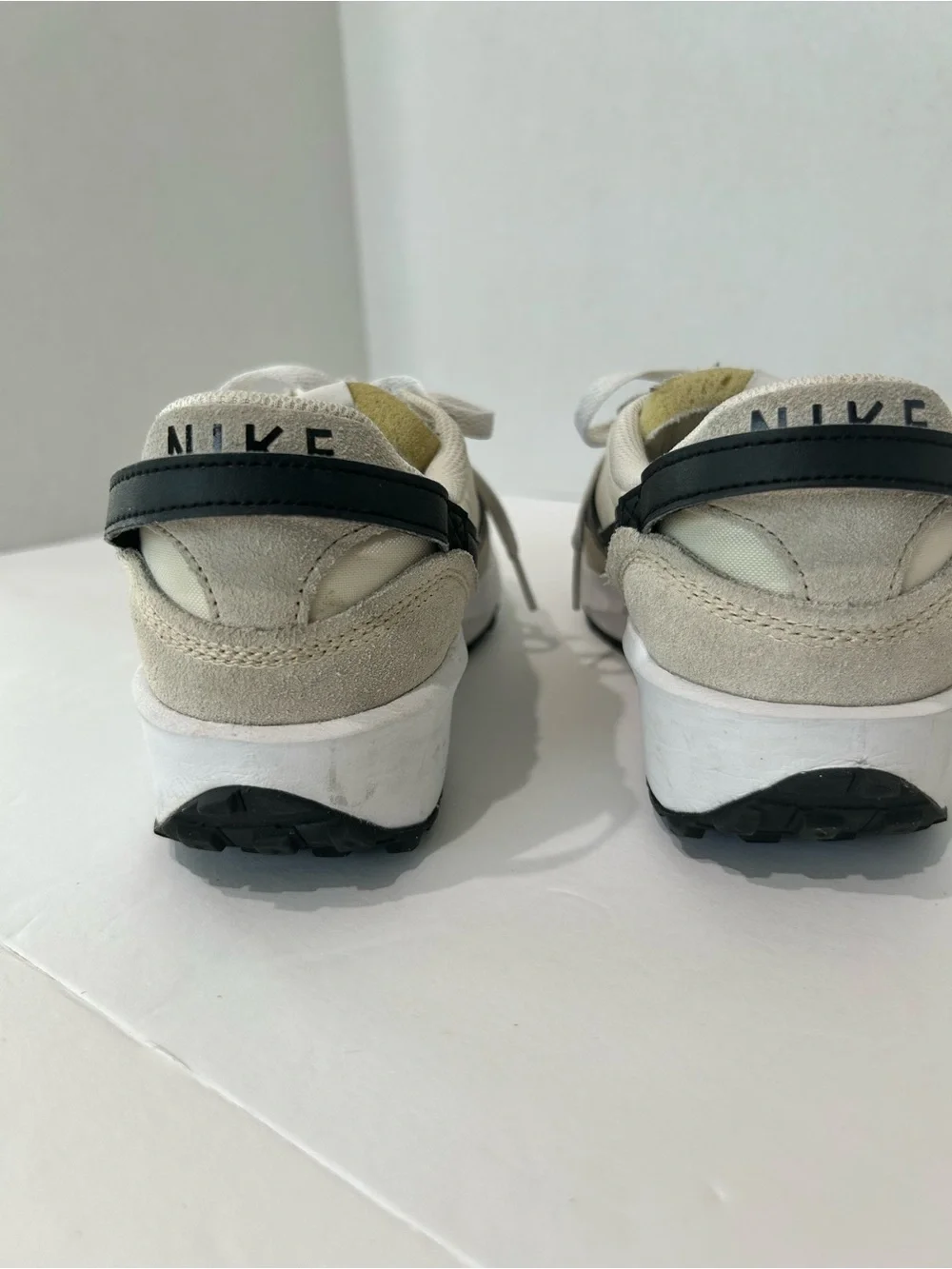 Nike Cream and Black Waffle Debut Vintage Runner Sneakers